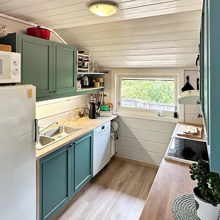 9 Person In Korshamn-by Traum