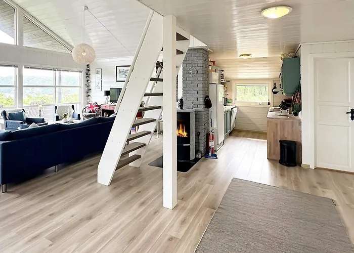 9 Person In Korshamn-by Traum * Korshamn (Vest-Agder)